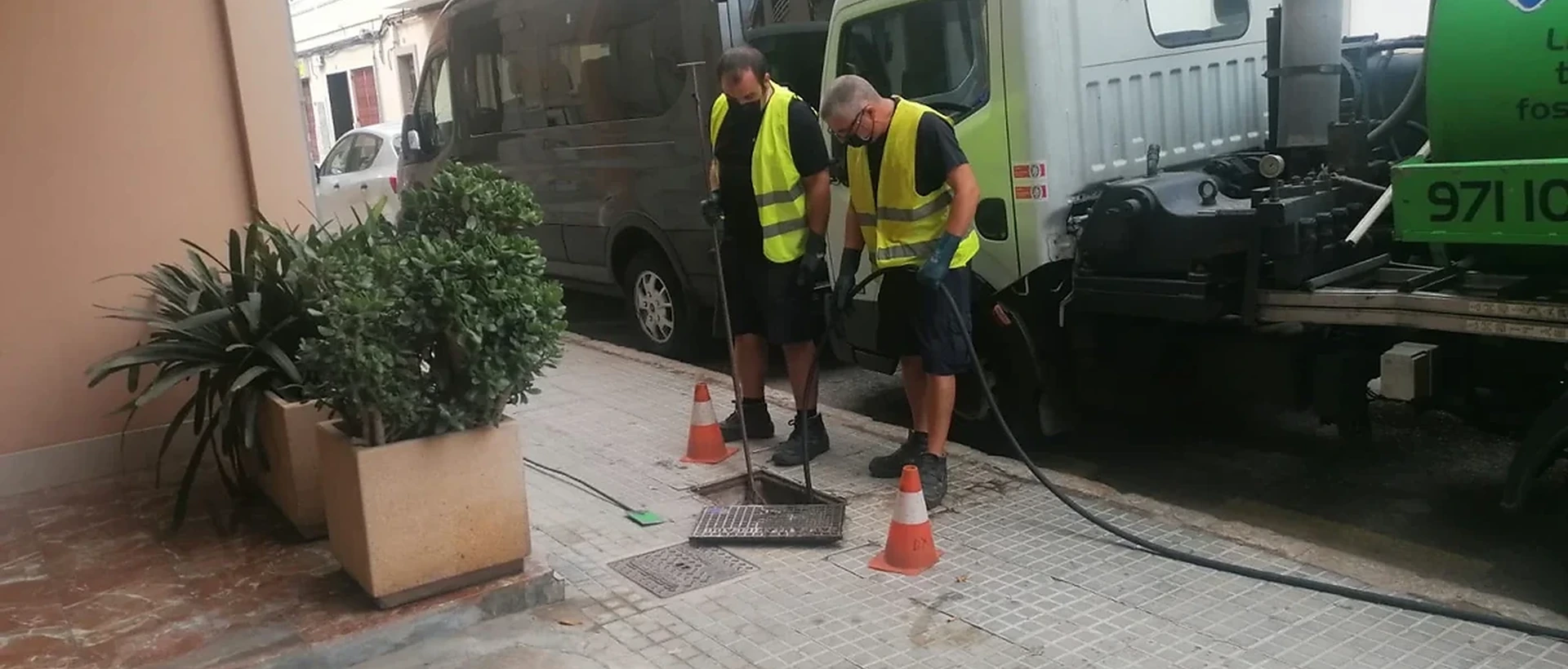 Camión cisterna para vaciado de pozos en Mallorca